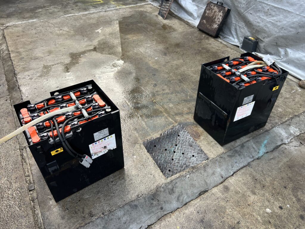 Battery 24V TYPE VCF280 ★ Battery for forklift, skylift, platform with pneumatic work platform ★ 24V ★ Capacity 280AH/5HR ★ Good condition ★