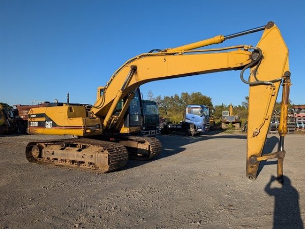 CAT 320B ★ Excavator ★ 800G, Piping, w/o Attachments - Image 4