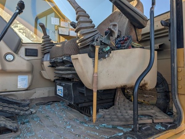 CAT 320B ★ Excavator ★ 800G, Piping, w/o Attachments - Image 54