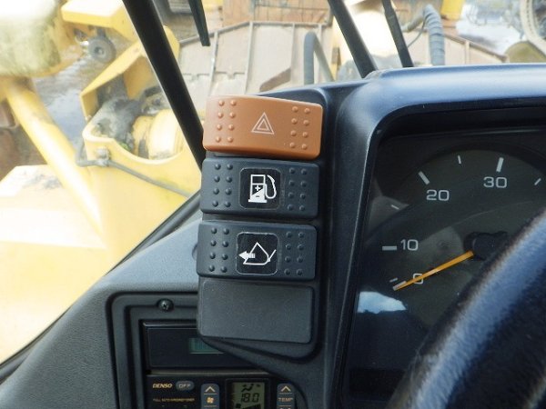 KAWASAKI 80ZV-2 ★ Loader(Crawled/Wheeled) ★ CAB, BKT, A/C, 10,959km - Image 59