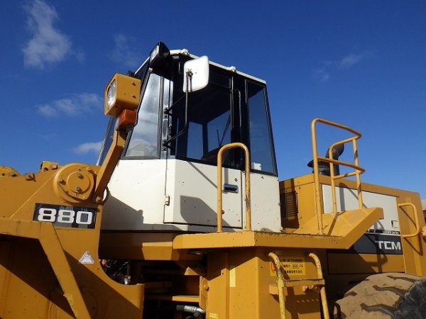 TCM 880 ★ Loader(Crawled/Wheeled) ★ CAB, A/C - Image 3