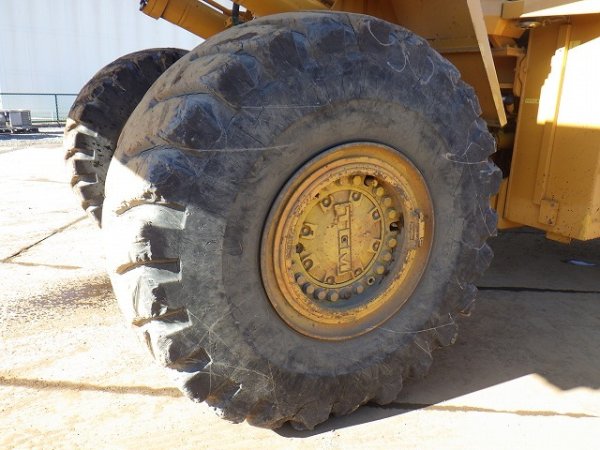 TCM 880 ★ Loader(Crawled/Wheeled) ★ CAB, A/C - Image 22