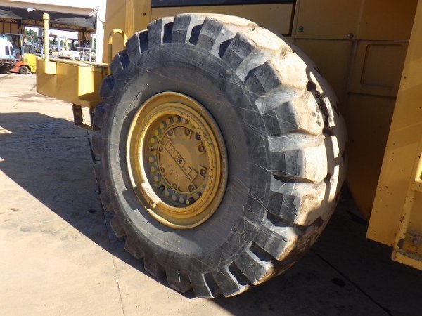 TCM 880 ★ Loader(Crawled/Wheeled) ★ CAB, A/C - Image 25