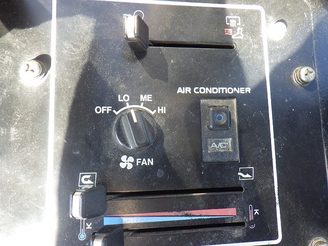 TCM 880 ★ Loader(Crawled/Wheeled) ★ CAB, A/C