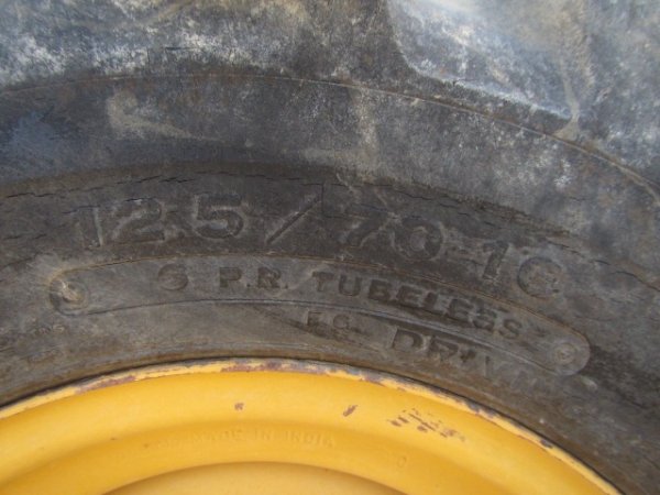 CAT 901C2 ★ Loader(Crawled/Wheeled) ★ CNP, BKT - Image 48