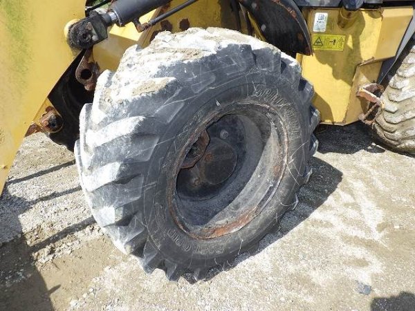 CAT 902C2 ★ Loader(Crawled/Wheeled) ★ CAB - Image 14