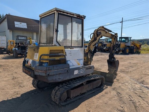 YANMAR B27-1 ★ Excavator ★ 300R, CAB, Blade, Piping - Image 6