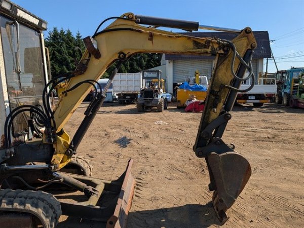 YANMAR B27-1 ★ Excavator ★ 300R, CAB, Blade, Piping - Image 18