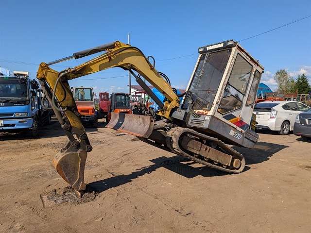 YANMAR B27-1 ★ Excavator ★ 300R, CAB, Blade, Piping