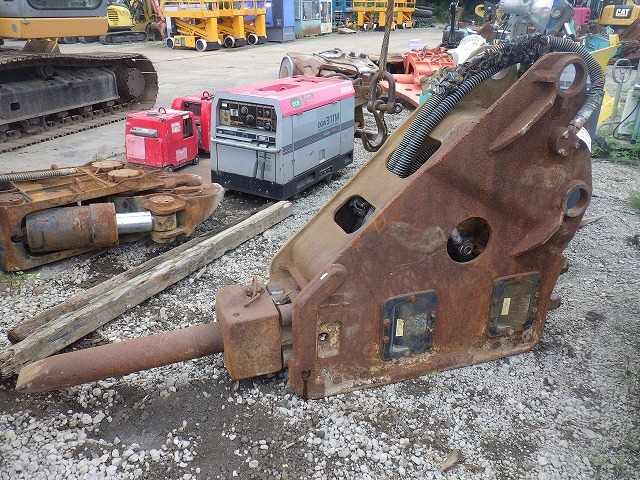 N/A BREAKER ★ Parts & Attachment ★ Operation Not Confirmed and also not checked Damage and Missing parts 動作未確認、また目視での破損・欠品も確認していない