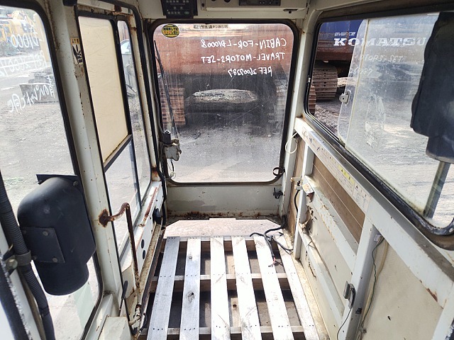 CABIN-LD1000&TRAVEL-MOTOR ★ Parts & Attachment ★ Operation Not Confirmed and also not checked Damage and Missing parts 動作未確認、また目視での破損・欠品も確認していない