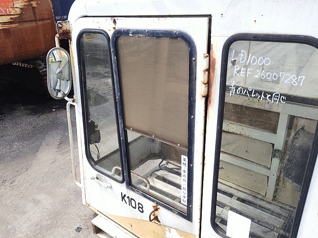 CABIN-LD1000&TRAVEL-MOTOR ★ Parts & Attachment ★ Operation Not Confirmed and also not checked Damage and Missing parts 動作未確認、また目視での破損・欠品も確認していない