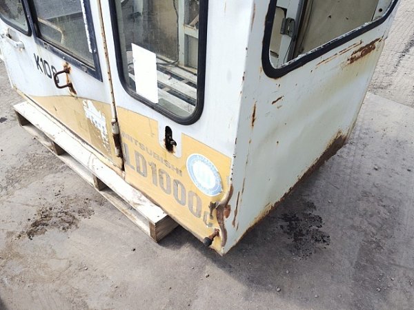 CABIN-LD1000&TRAVEL-MOTOR ★ Parts & Attachment ★ Operation Not Confirmed and also not checked Damage and Missing parts 動作未確認、また目視での破損・欠品も確認していない - Image 7