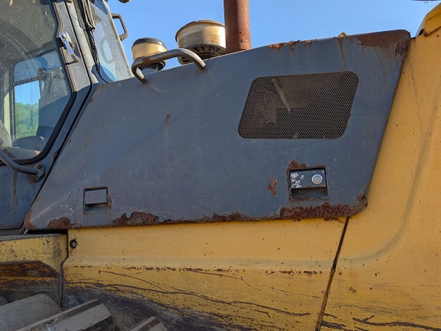 KOMATSU D65P-12E ★ Bulldozer ★ 940LGP, CAB, S/T Dozer, A/C