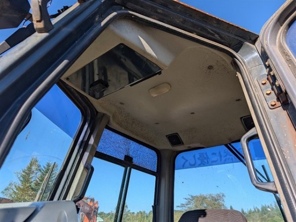 KOMATSU D65P-12E ★ Bulldozer ★ 940LGP, CAB, S/T Dozer, A/C - изображение 53