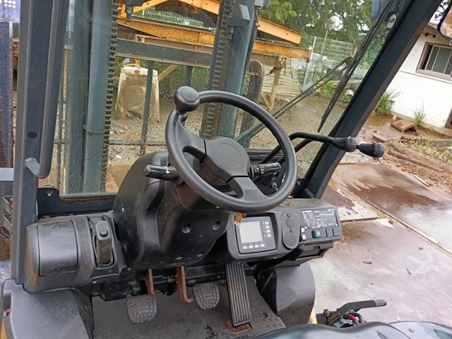 KOMATSU FB25-12 ★ Forklift ★ 3.0m, 2900kg, W/ BATTERY CHARGER