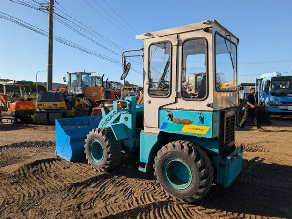 FURUKAWA FL30 ★ Loader(Crawled/Wheeled) ★ CAB, BKT - Image 3