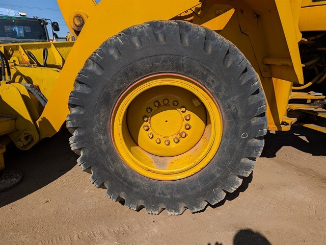 HITACHI LX100-5 ★ Loader(Crawled/Wheeled) ★ CAB, V-Plow, Piping, A/C, 54,818km