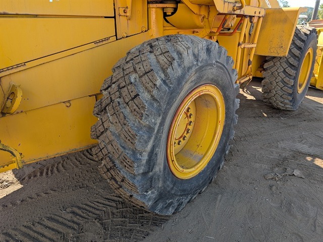 HITACHI LX100-5 ★ Loader(Crawled/Wheeled) ★ CAB, V-Plow, Piping, A/C, 54,818km