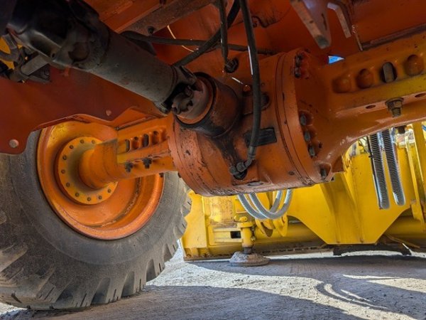 HITACHI LX100-5 ★ Loader(Crawled/Wheeled) ★ CAB, V-Plow, Piping, A/C, 54,818km - Image 31