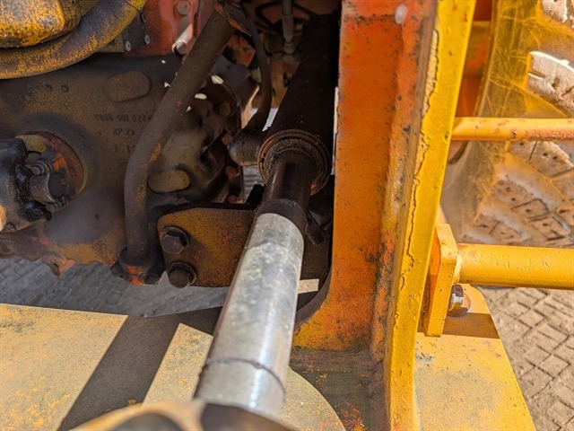 HITACHI LX100-5 ★ Loader(Crawled/Wheeled) ★ CAB, V-Plow, Piping, A/C, 54,818km