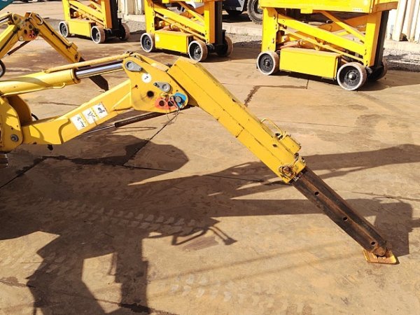 MAEDA MC-285CWM-2 ★ Crane ★ 2.82t, EPA, W/ WIRELESS CONTROLLER - Image 16