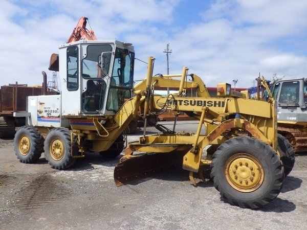 MITSUBISHI MG230E ★ Road Equipment ★ CAB, SCARIFIER, Blade 3.1m, 抹消 - изображение 3