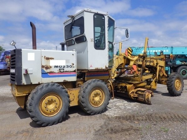 MITSUBISHI MG230E ★ Road Equipment ★ CAB, SCARIFIER, Blade 3.1m, 抹消 - изображение 7