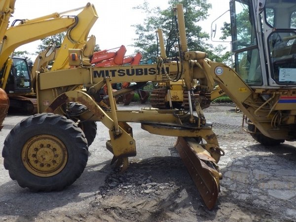 MITSUBISHI MG230E ★ Road Equipment ★ CAB, SCARIFIER, Blade 3.1m, 抹消 - изображение 9