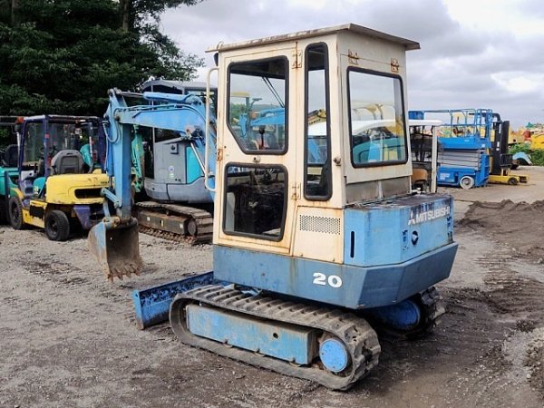MITSUBISHI MS020 ★ Mini Excavator ★ 320R, CAB - Image 3