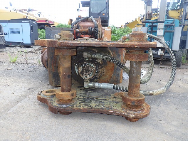 N/A PRIMARY-CRUSHER ★ Parts & Attachment ★ Operation Not Confirmed and also not checked Damage and Missing parts 動作未確認、また目視での破損・欠品も確認していない