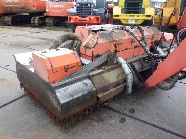 KUBOTA R530Z ★ Loader(Crawled/Wheeled) ★ CAB, MIYAMOTO Road Heater(MH320ミニ), Piping, w/Counter weight & Bucket, 建機工譲渡書 - Image 12