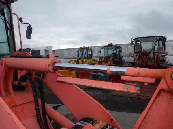 KUBOTA R530Z ★ Loader(Crawled/Wheeled) ★ CAB, MIYAMOTO Road Heater(MH320ミニ), Piping, w/Counter weight & Bucket, 建機工譲渡書 - Image 21