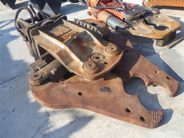 NPK S-22X ★ Parts & Attachment ★ Primary Crusher, for 0.7m3 (Dismantled from SH225X-3B) - Image 2