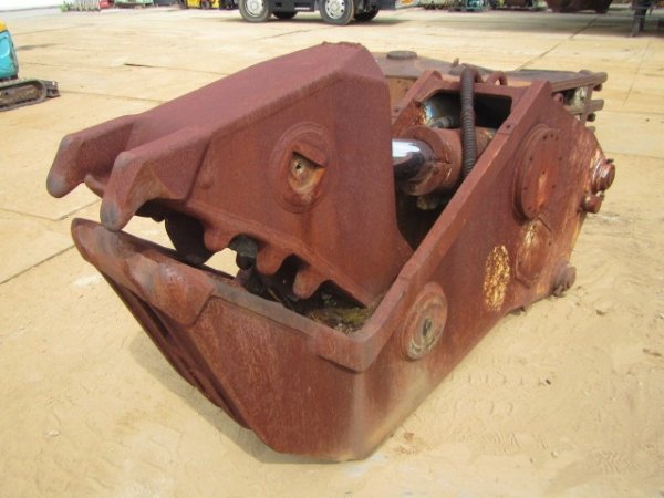 N/A SECONDARY-CRUSHER ★ Parts & Attachment ★ Operation Not Confirmed and also not checked Damage and Missing parts 動作未確認、また目視での破損・欠品も確認していない - Image 3