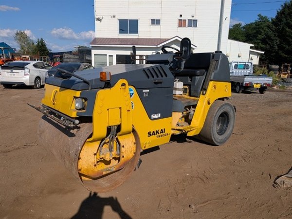 SAKAI TW502S-1 ★ Road Equipment ★ Inland Trucking Charge to Tomakomai port JPY20,000 苫小牧港までの国内回送費 20,000円 - Image 1