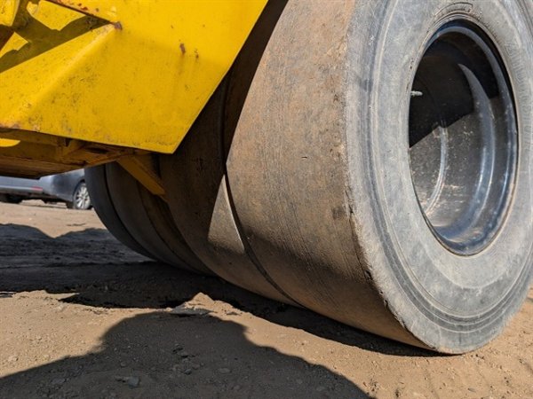 SAKAI TW502S-1 ★ Road Equipment ★ Inland Trucking Charge to Tomakomai port JPY20,000 苫小牧港までの国内回送費 20,000円 - Image 10