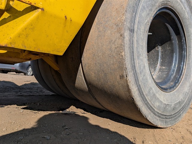 SAKAI TW502S-1 ★ Road Equipment ★ Inland Trucking Charge to Tomakomai port JPY20,000 苫小牧港までの国内回送費 20,000円