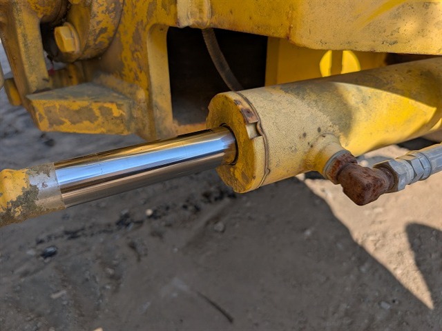 SAKAI TW502S-1 ★ Road Equipment ★ Inland Trucking Charge to Tomakomai port JPY20,000 苫小牧港までの国内回送費 20,000円
