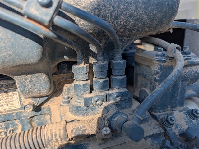 SAKAI TW502S-1 ★ Road Equipment ★ Inland Trucking Charge to Tomakomai port JPY20,000 苫小牧港までの国内回送費 20,000円