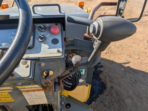 SAKAI TW502S-1 ★ Road Equipment ★ Inland Trucking Charge to Tomakomai port JPY20,000 苫小牧港までの国内回送費 20,000円 - Image 37
