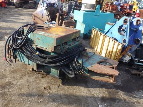 VIBRO_HAMMER_POWER_UNIT_Set ★ Parts & Attachment ★ Not checked operation & availability of missing parts 動作及び欠品の有無未確認 - Image 1