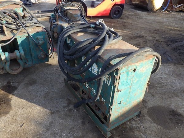 VIBRO_HAMMER_POWER_UNIT_Set ★ Parts & Attachment ★ Not checked operation & availability of missing parts 動作及び欠品の有無未確認 - Image 23
