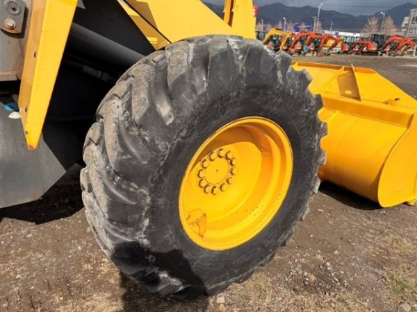 KOMATSU WA100-6 ★ Loader(Crawled/Wheeled) ★ CAB, BKT, A/C, 13,054km - Image 15