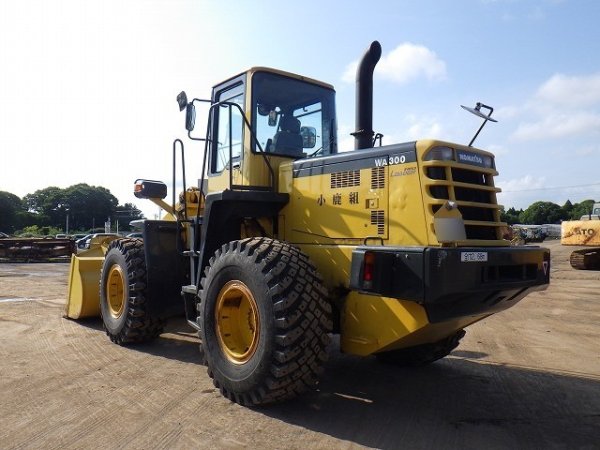 KOMATSU WA300-3E ★ Loader(Crawled/Wheeled) ★ ROPS CAB, A/C - Image 4