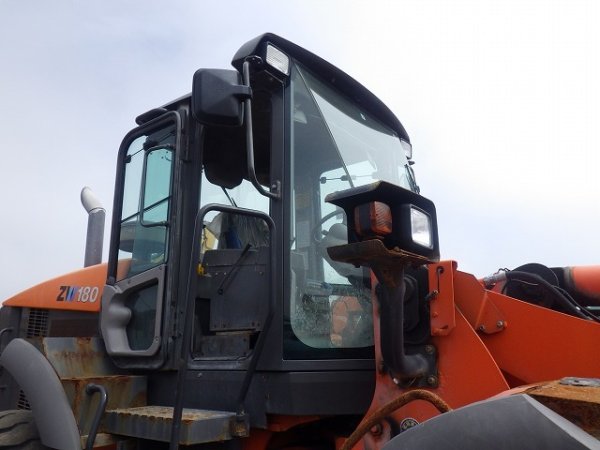 HITACHI ZW180 ★ Loader(Crawled/Wheeled) ★ ROPS CAB, A/C - Image 6