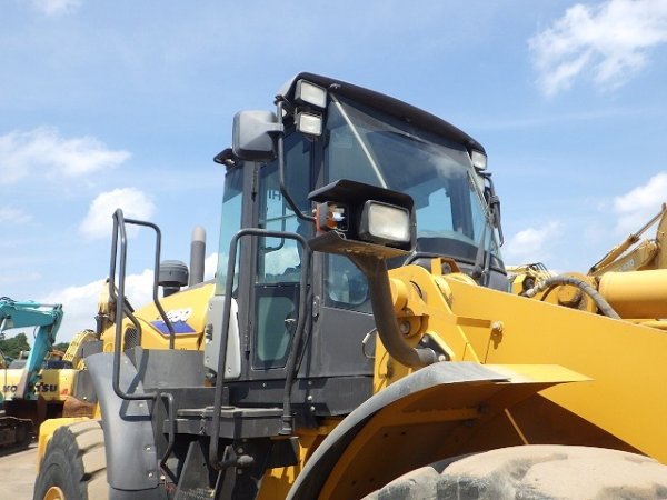 HITACHI ZW250-6 ★ Loader(Crawled/Wheeled) ★ ROPS CAB, A/C - Image 6