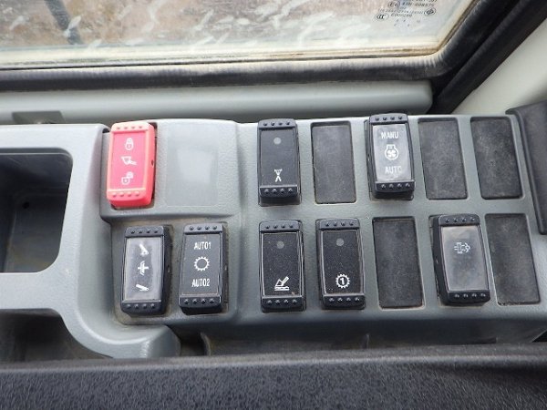 HITACHI ZW250-6 ★ Loader(Crawled/Wheeled) ★ ROPS CAB, A/C - Image 62