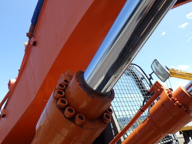 HITACHI ZX210K-5B ★ Excavator ★ 600G+PAD, PIPING, A/C