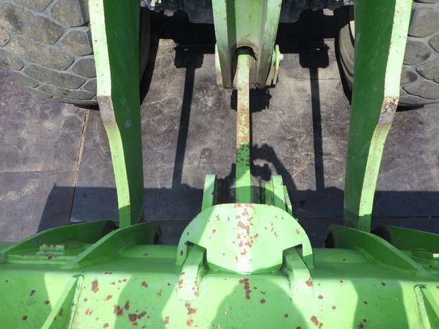 HITACHI ZW220-5B ★ Loader(Crawled/Wheeled) ★ CAB, BKT, A/C, Urethane Filled Tires